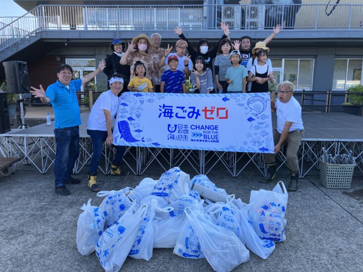 秋の海ごみゼロウィーク ！ジョン万次郎のふるさと・土佐清水市の 「ジョン万 秋の元気祭り」で清掃活動を行いました！